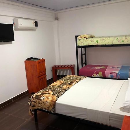 Iguazu Apart Hostel 伊瓜苏港 外观 照片